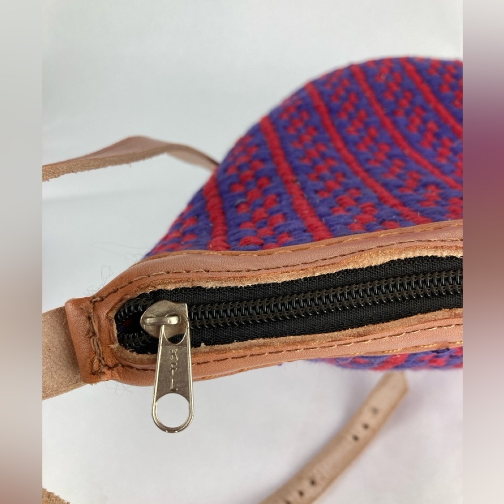 NWOT Sisal and Wool Woven Handbag w/leather top/closure/straps - Picture 6 of 6